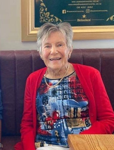JOCELYN BETH BUSBRIDGE (Jo) – (nee Holden)